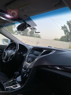 هيونداي أزيرا